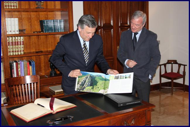 Encuentro de trabajo del presidente Ramón Luis Valcárcel, y el vicepresidente de la Comisión Europea, Antonio Tajani